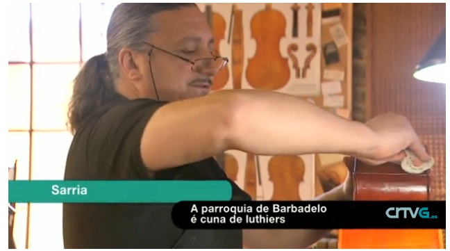 Una parroquia de Sarria, cuna de los mejores Luthiers